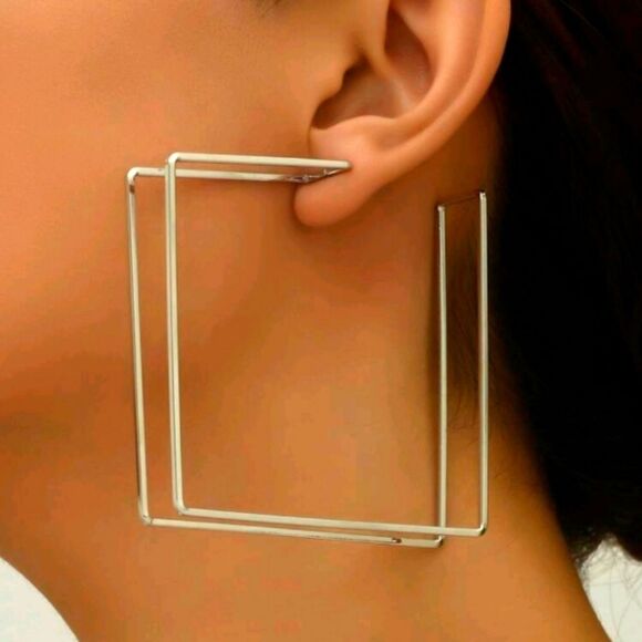 Exaggerated large geometric earrings - Picture 1 of 4